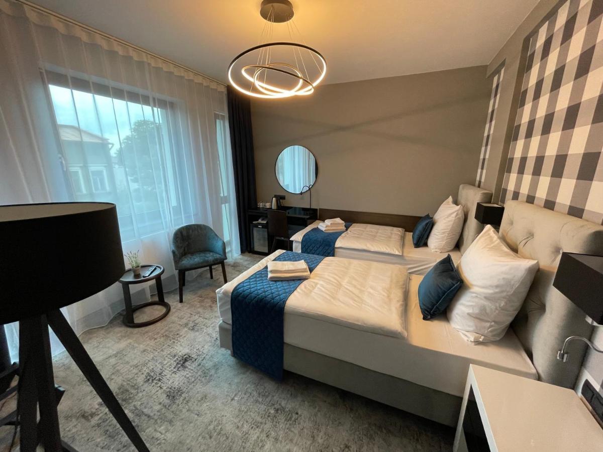 Hotel Sanova Jaroslaw Luaran gambar