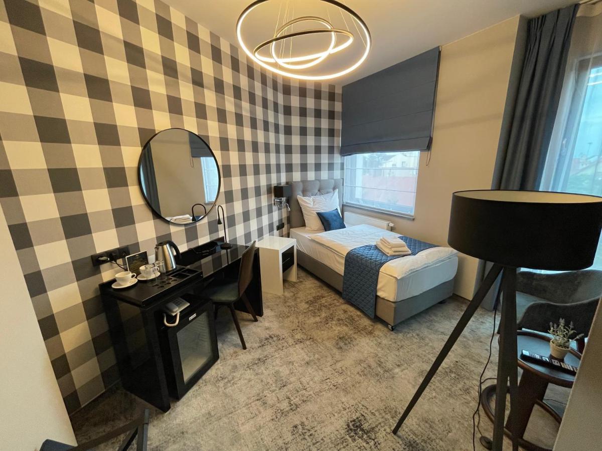 Hotel Sanova Jaroslaw Luaran gambar