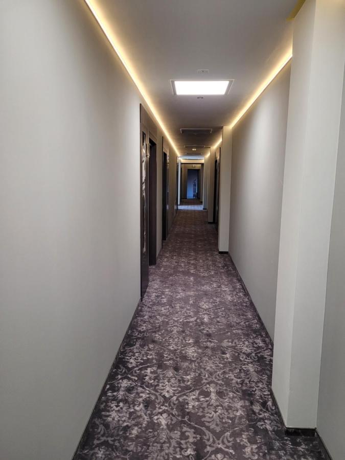 Hotel Sanova Jaroslaw Luaran gambar