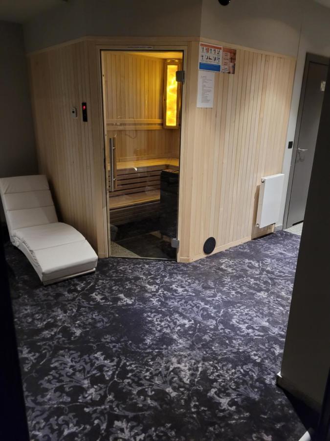 Hotel Sanova Jaroslaw Luaran gambar