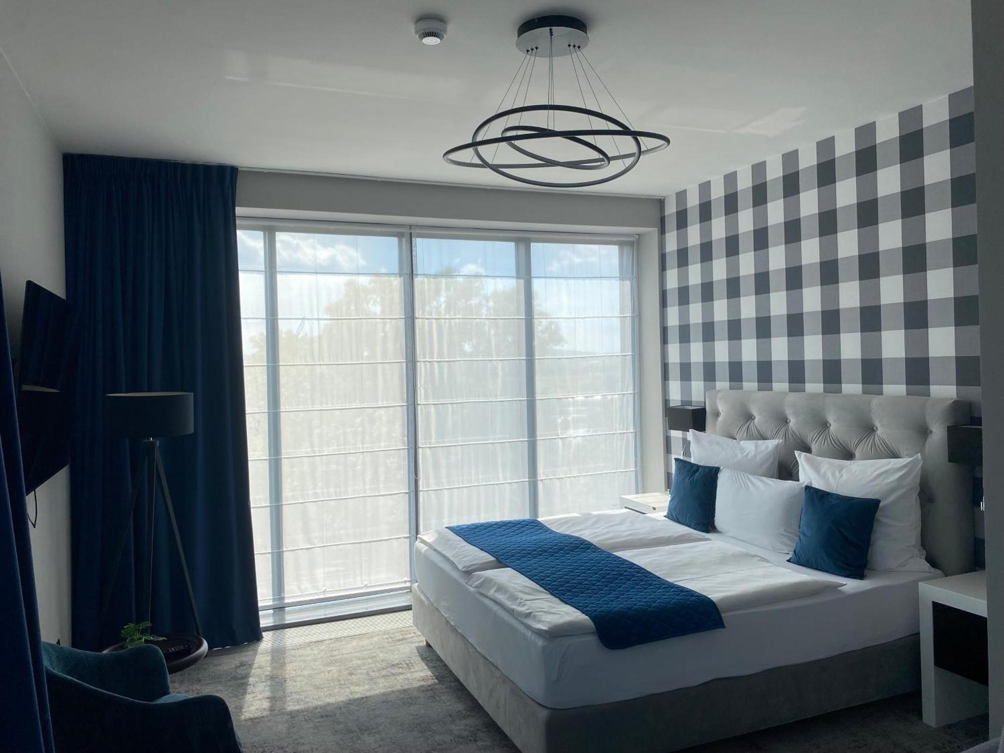 Hotel Sanova Jaroslaw Luaran gambar