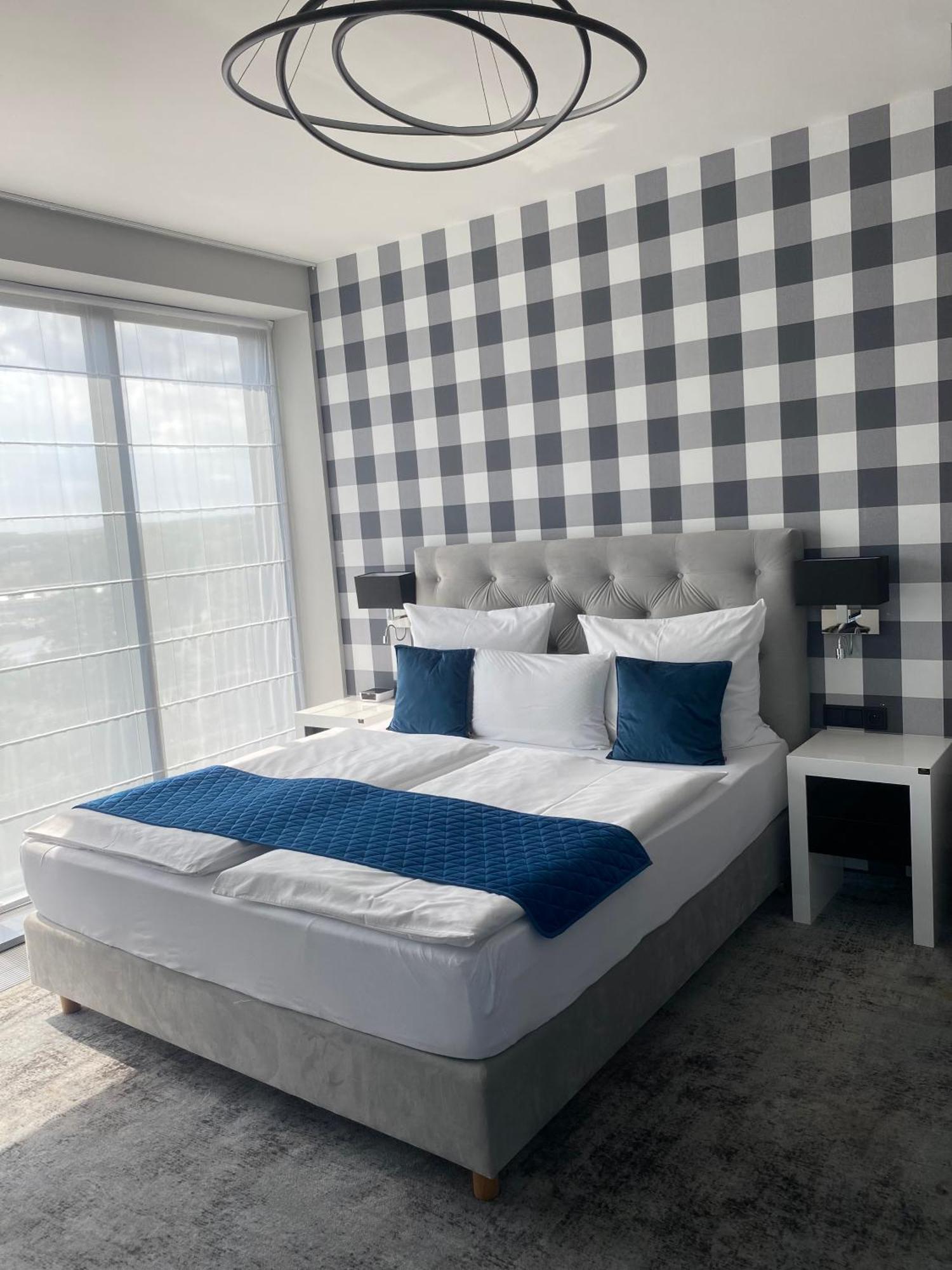 Hotel Sanova Jaroslaw Luaran gambar