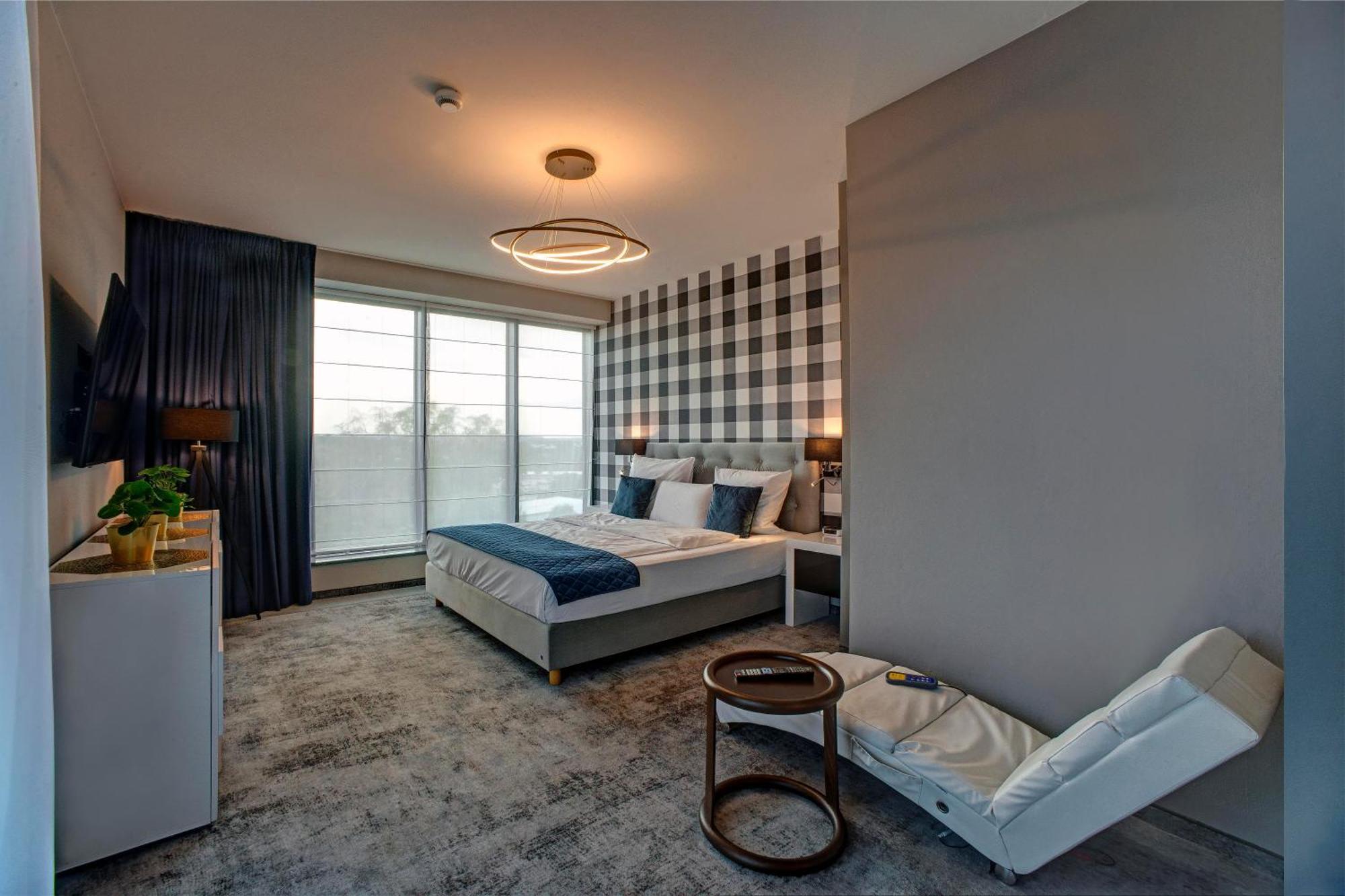 Hotel Sanova Jaroslaw Luaran gambar