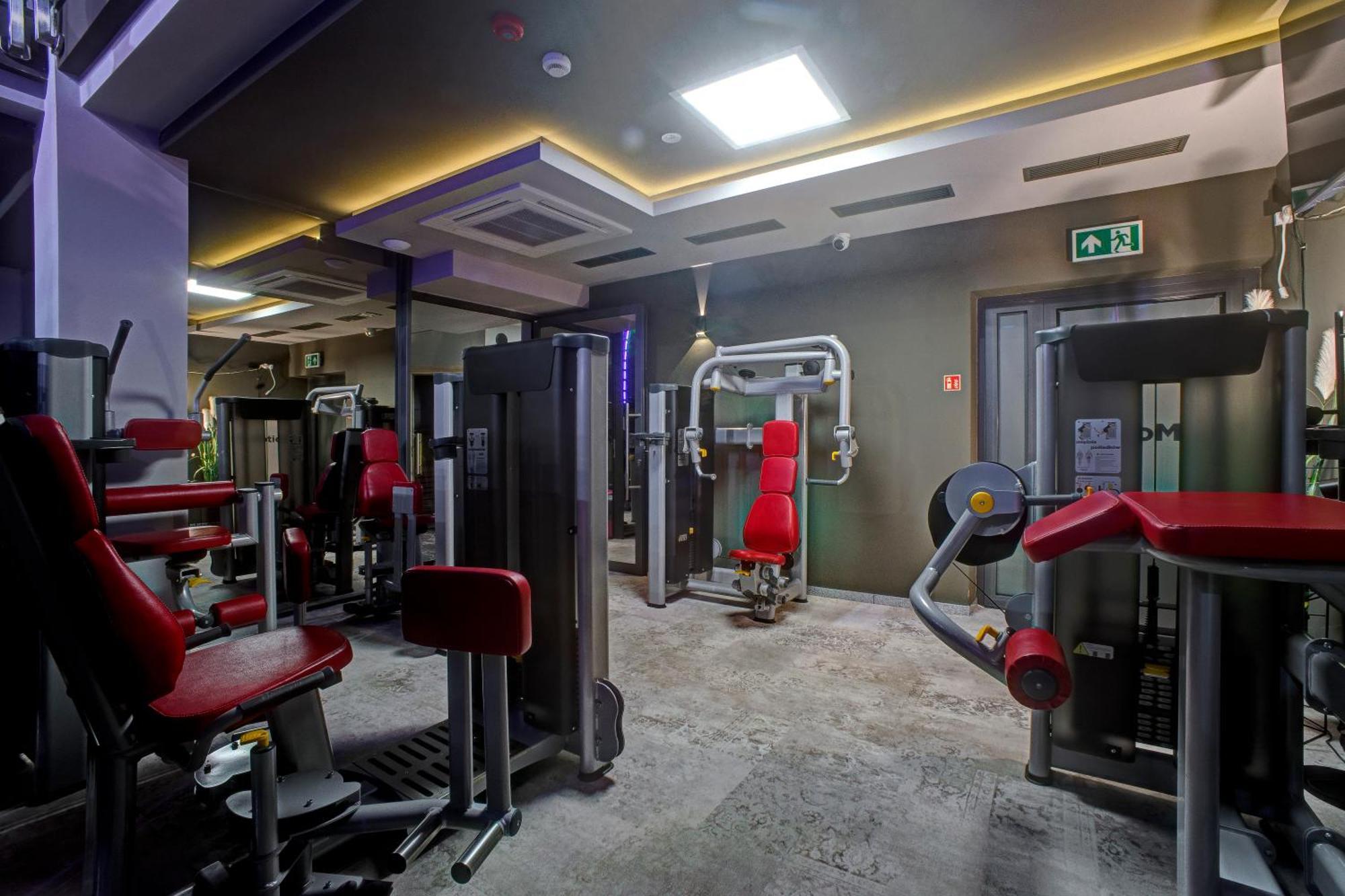 Hotel Sanova Jaroslaw Luaran gambar